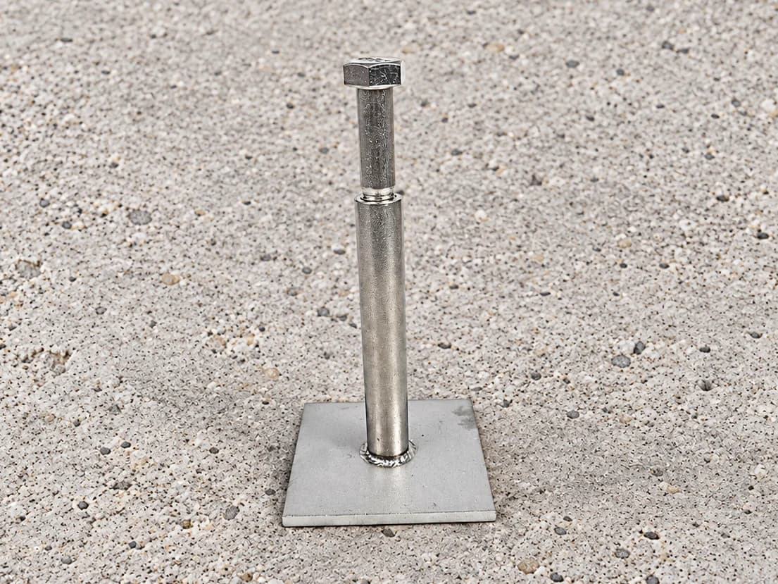 Flat Plate Lifting Anchors: thread and body detail